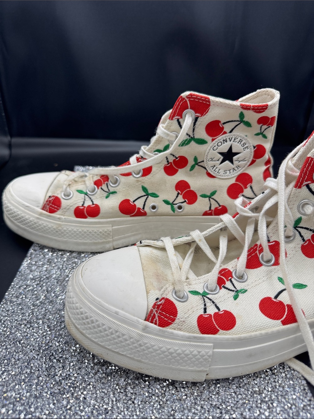 Converse 🍒 Cherry Chuck Taylor -Top Sneakers with Red Cherry - Picture 5 of 6